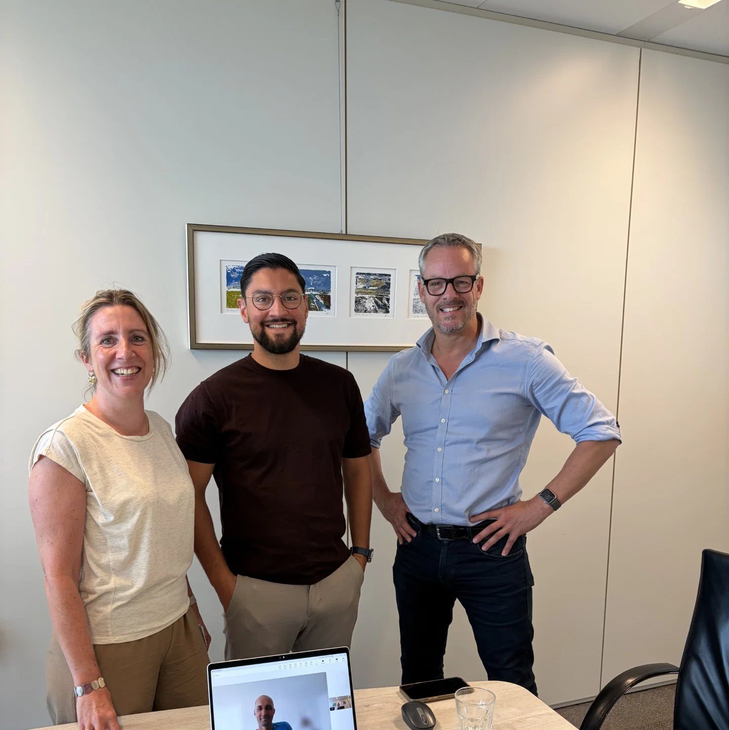 Re:Shark meeting the AI Coalition 4 NL team in a meeting room